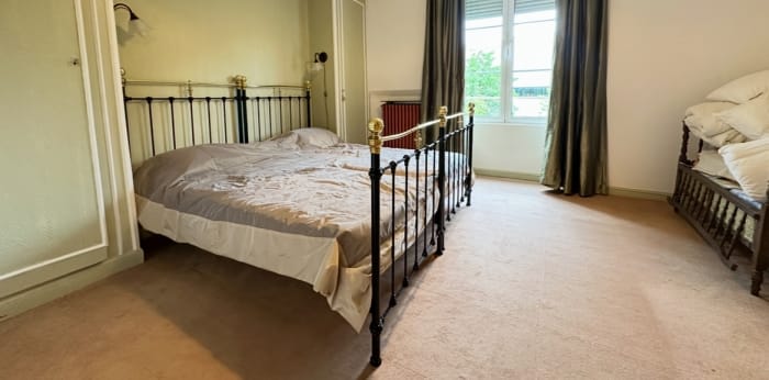 Image 13 sur 19 - Maison/villa  ·  Vente · Montargis (45200) · 9 pièces · 184m²