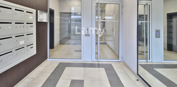 Image 8 sur 11 - Appartement  ·  Vente · Cergy (95800) · 3 pièces · 62m²