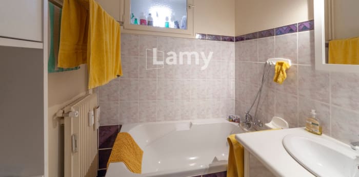 Image 8 sur 12 - Appartement  ·  Vente · Besancon (25000) · 3 pièces · 57m²
