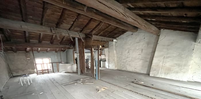 Image 3 sur 5 - Appartement  ·  Vente · Issoire (63500) · 7 pièces · 107m²