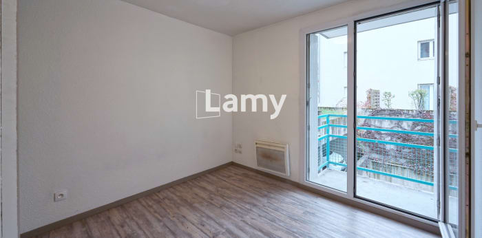 Image 2 sur 10 - Appartement  ·  Vente · Grenoble (38000) · 1 pièce · 14m²