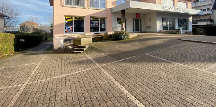 Image 2 sur 6 - Immeuble  ·  Vente · Val De Moder (67350) · 563m²