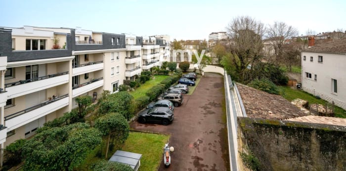 Image 2 sur 13 - Appartement  ·  Vente · Bordeaux (33000) · 2 pièces · 50m²