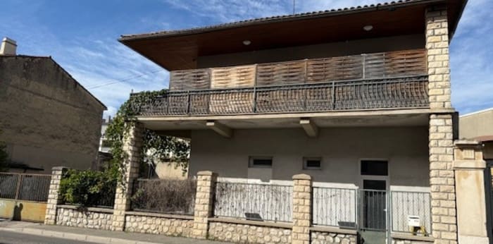 Image 7 sur 21 - Maison/villa  ·  Vente · Salon De Provence (13300) · 6 pièces · 150m²