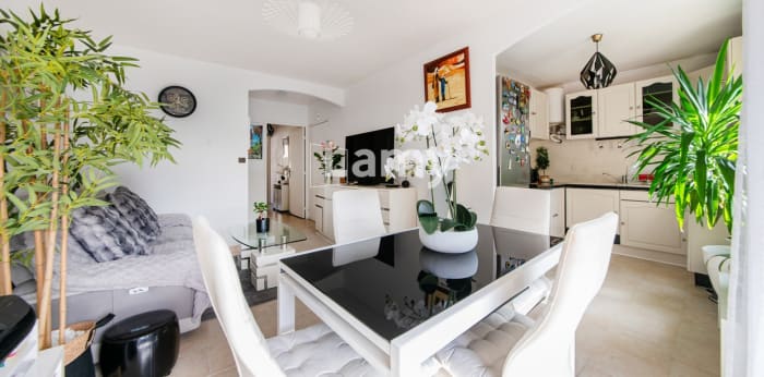 Image 4 sur 10 - Appartement  ·  Vente · Salon De Provence (13300) · 2 pièces · 45m²