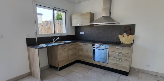 Image 3 sur 12 - Maison/villa  ·  Vente · Avrille (49240) · 6 pièces · 107m²