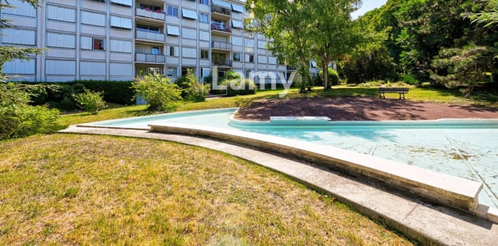 Image 8 sur 9 - Appartement  ·  Vente · Marly Le Roi (78160) · 3 pièces · 54m²