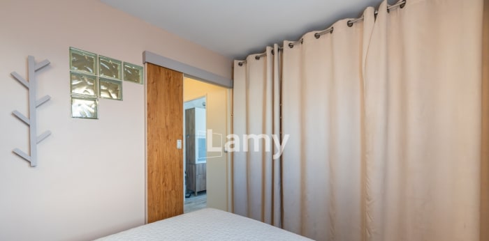 Image 9 sur 10 - Appartement  ·  Vente · Bourg La Reine (92340) · 2 pièces · 39m²