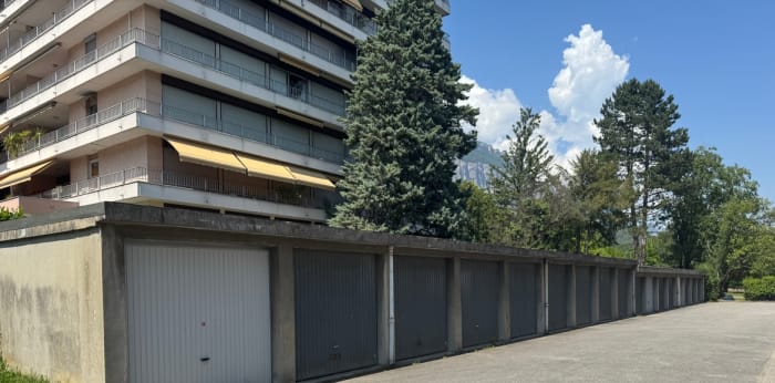 Image 2 sur 4 - Parking/box  ·  Vente · Meylan (38240) · 1 pièce · 15m²