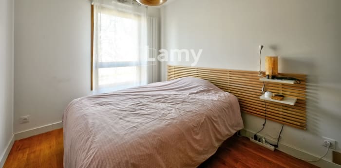 Image 6 sur 10 - Appartement  ·  Vente · Versailles (78000) · 4 pièces · 81m²