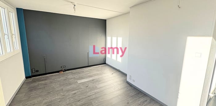 Image 3 sur 7 - Appartement  ·  Vente · Limoges (87100) · 4 pièces · 64m²