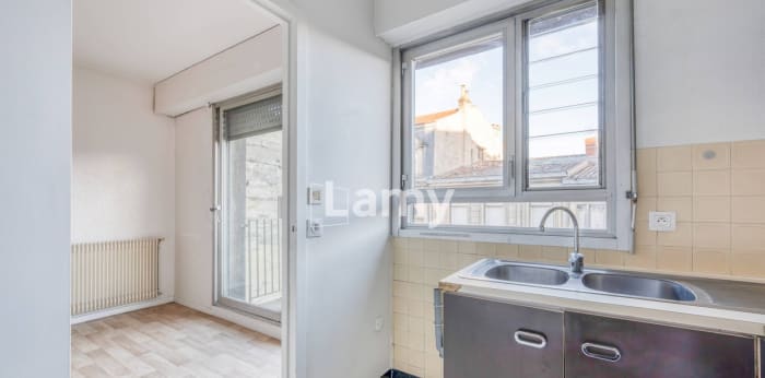 Image 2 sur 12 - Appartement  ·  Vente · Bordeaux (33000) · 1 pièce · 30m²