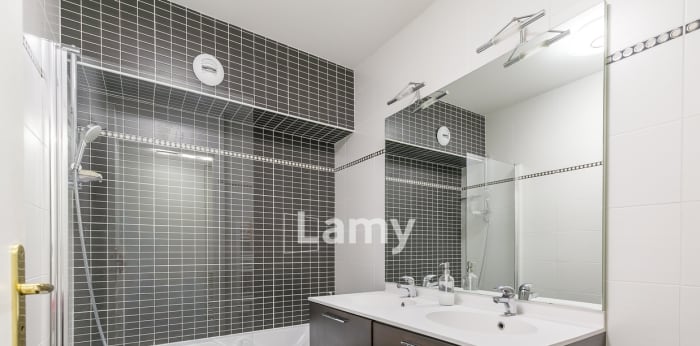 Image 10 sur 13 - Appartement  ·  Vente · Lyon (69005) · 4 pièces · 92m²