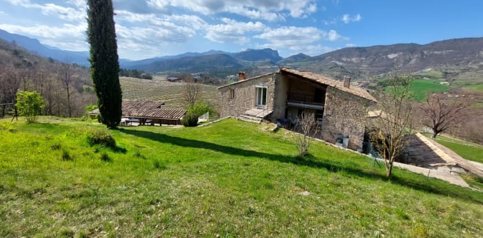 Image 2 sur 13 - Maison/villa  ·  Vente · Sisteron (04200) · 7 pièces · 180m²