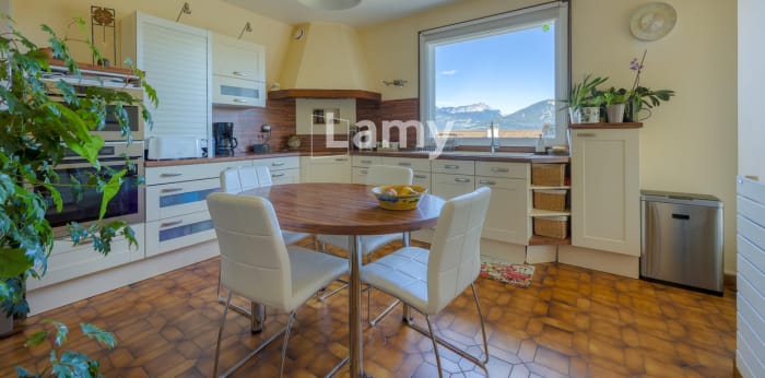 Image 6 sur 21 - Maison/villa  ·  Vente · Poisy (74330) · 9 pièces · 197m²