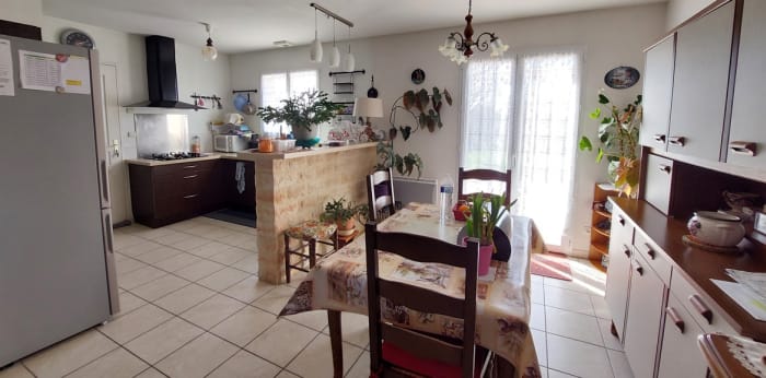 Image 7 sur 12 - Maison/villa  ·  Vente · St Jouvent (87510) · 5 pièces · 88m²