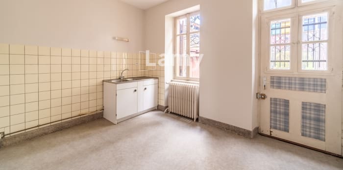 Image 6 sur 13 - Maison/villa  ·  Vente · Molsheim (67120) · 8 pièces · 215m²