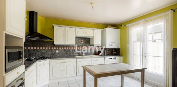 Image 10 sur 17 - Maison/villa  ·  Vente · Ballainvilliers (91160) · 8 pièces · 262m²
