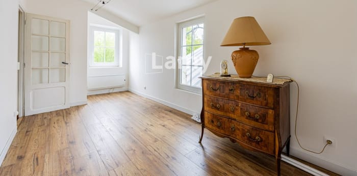 Image 9 sur 12 - Appartement  ·  Vente · Joinville Le Pont (94340) · 5 pièces · 130m²