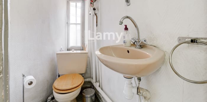 Image 12 sur 12 - Local  ·  Vente · Marseille (13006) · 2 pièces · 46m²