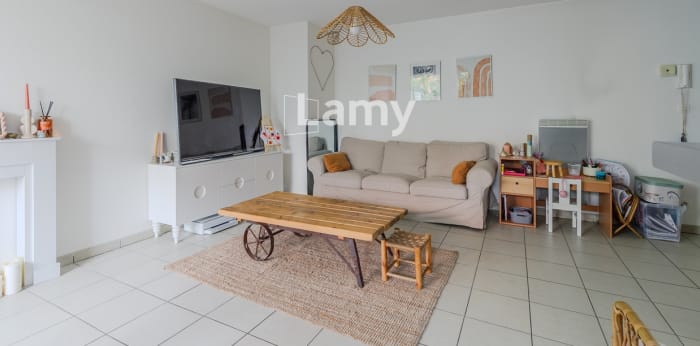 Image 2 sur 8 - Appartement  ·  Vente · Venissieux (69200) · 3 pièces · 57m²