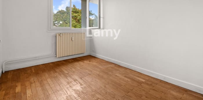 Image 7 sur 9 - Appartement  ·  Vente · Bron (69500) · 4 pièces · 75m²