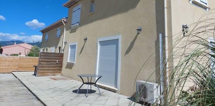 Image 2 sur 30 - Maison/villa  ·  Vente · Les Mees (04190) · 7 pièces · 175m²