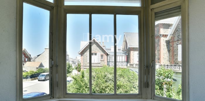Image 2 sur 8 - Appartement  ·  Vente · Dinard (35800) · 1 pièce · 19m²