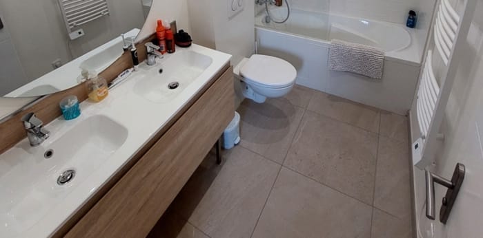 Image 3 sur 10 - Appartement  ·  Vente · La Fare Les Oliviers (13580) · 4 pièces · 70m²