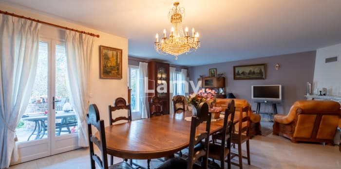 Image 3 sur 10 - Maison/villa  ·  Vente · Le Raincy (93340) · 160m²