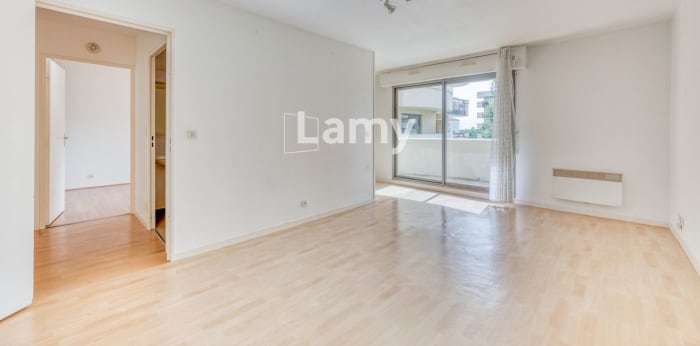 Image 1 sur 5 - Appartement  ·  Vente · Merignac (33700) · 2 pièces · 47m²