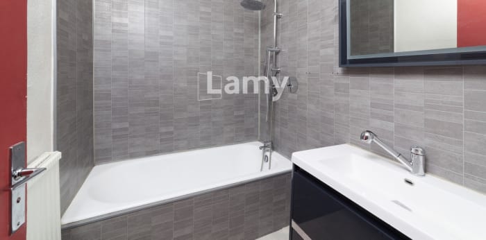 Image 4 sur 5 - Appartement  ·  Vente · Besancon (25000) · 2 pièces · 64m²