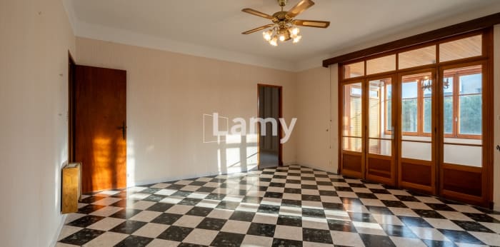 Image 12 sur 20 - Maison/villa  ·  Vente · La Fare Les Oliviers (13580) · 5 pièces · 155m²