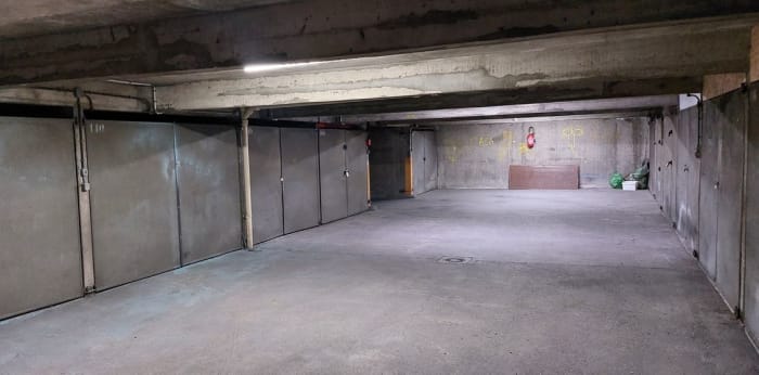 Image 4 sur 5 - Parking/box  ·  Vente · Paris (75011) · 11m²