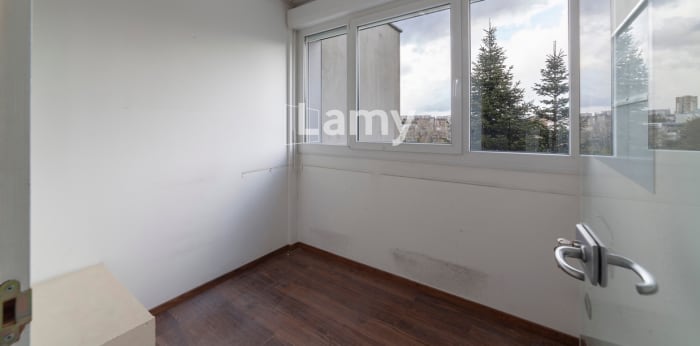 Image 4 sur 7 - Bureaux  ·  Vente · Besancon (25000) · 75m²