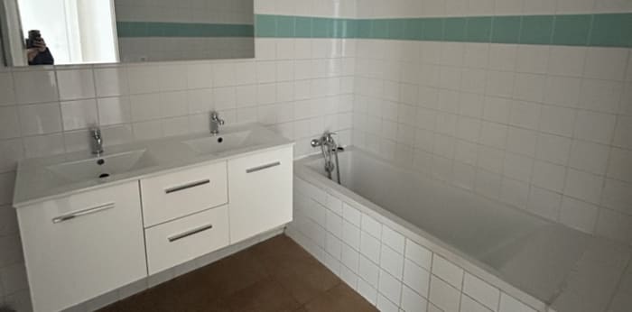 Image 12 sur 13 - Appartement  ·  Vente · Marseille (13004) · 6 pièces · 146m²