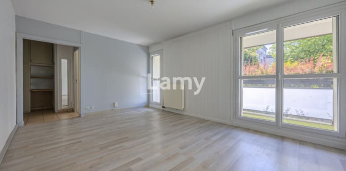 Image 2 sur 10 - Appartement  ·  Vente · Annecy (74960) · 2 pièces · 47m²