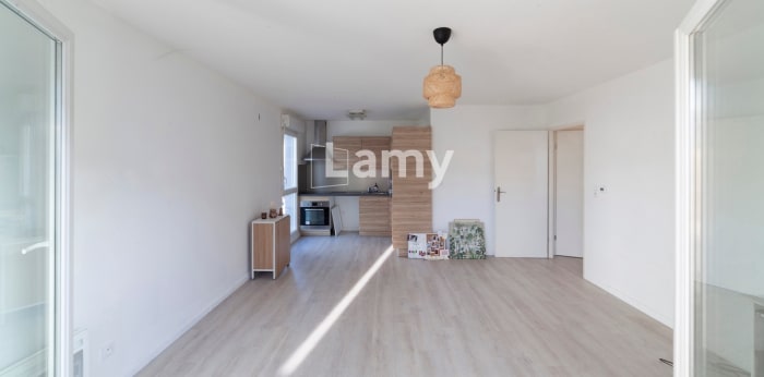 Image 6 sur 8 - Appartement  ·  Vente · Besancon (25000) · 2 pièces · 46m²