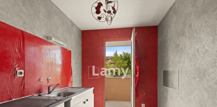Image 4 sur 9 - Appartement  ·  Vente · Sathonay Camp (69580) · 2 pièces · 52m²