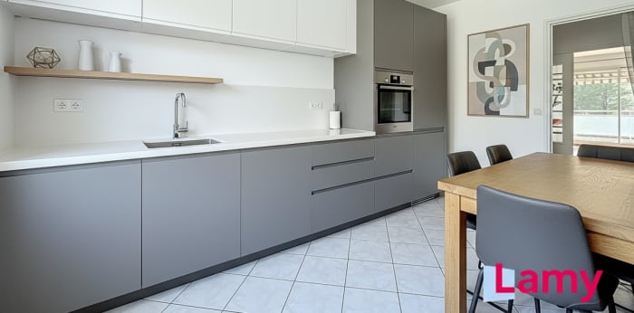 Image 6 sur 18 - Appartement  ·  Vente · Aix En Provence (13090) · 5 pièces · 115m²