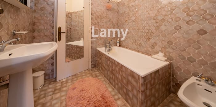 Image 19 sur 24 - Maison/villa  ·  Vente · Salon De Provence (13300) · 7 pièces · 234m²