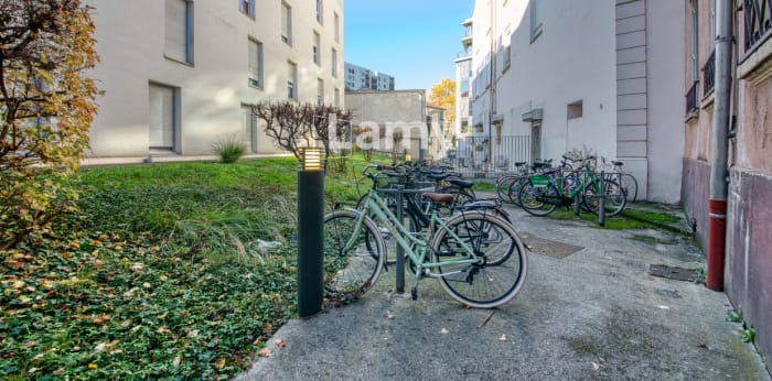 Image 2 sur 10 - Appartement  ·  Vente · Lyon (69007) · 1 pièce · 18m²