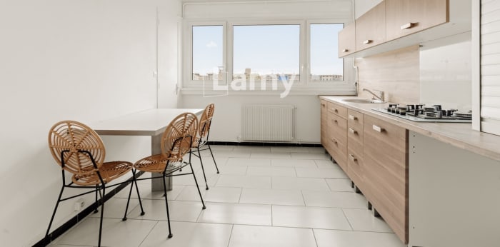 Image 3 sur 9 - Appartement  ·  Vente · Villeurbanne (69100) · 4 pièces · 92m²