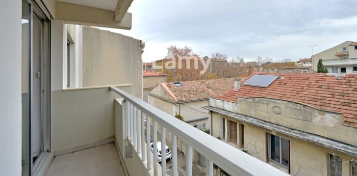 Image 1 sur 6 - Appartement  ·  Vente · Nimes (30900) · 2 pièces · 35m²