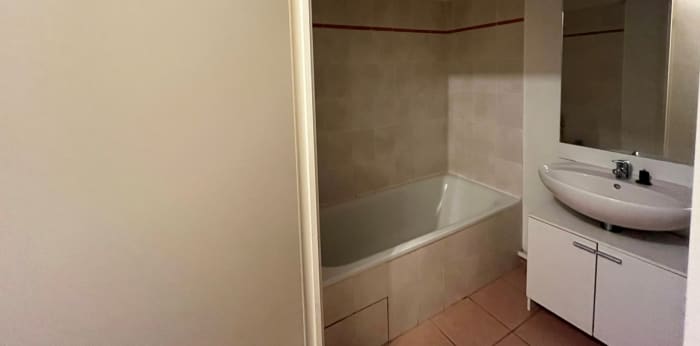 Image 6 sur 10 - Appartement  ·  Vente · Carcassonne (11000) · 2 pièces · 44m²