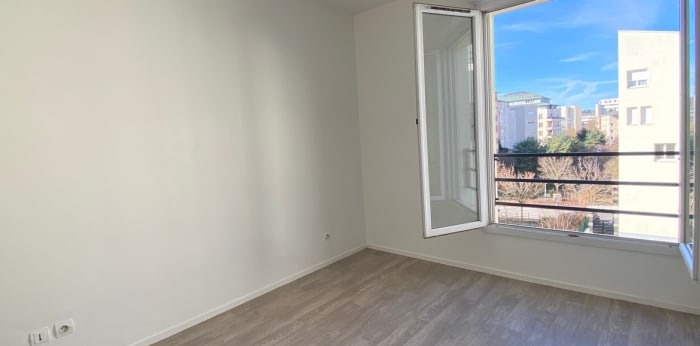 Image 3 sur 9 - Appartement  ·  Vente · St Germain En Laye (78100) · 3 pièces · 64m²