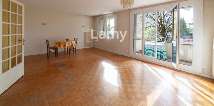 Image 4 sur 9 - Appartement  ·  Vente · Besancon (25000) · 4 pièces · 75m²