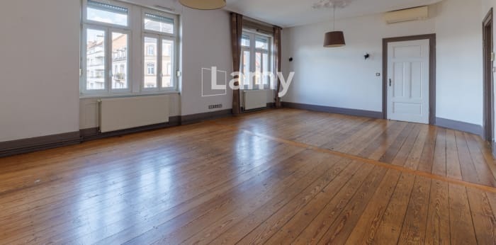 Image 1 sur 9 - Appartement  ·  Vente · Strasbourg (67000) · 4 pièces · 134m²