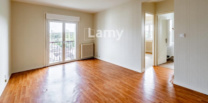 Image 2 sur 9 - Appartement  ·  Vente · Angouleme (16000) · 2 pièces · 49m²