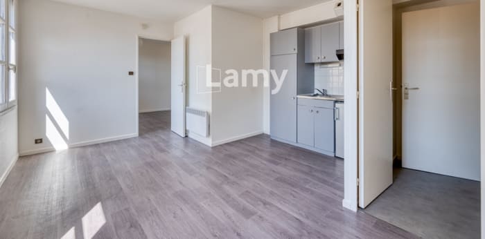 Image 3 sur 11 - Appartement  ·  Vente · Bordeaux (33800) · 2 pièces · 34m²